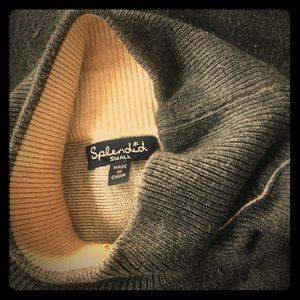 Gray and cream Splendid poncho